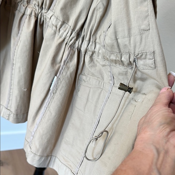NWOT- Tan Adjustable Utility Jacket with Rhinestone Detail - Picture 9 of 12